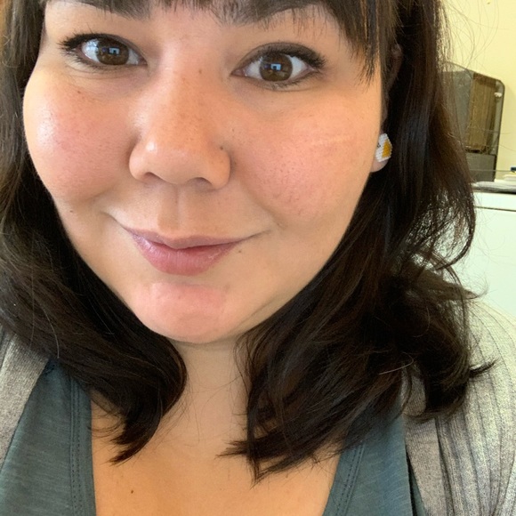 Meet your Posher, Beth - Picture 1 of 1